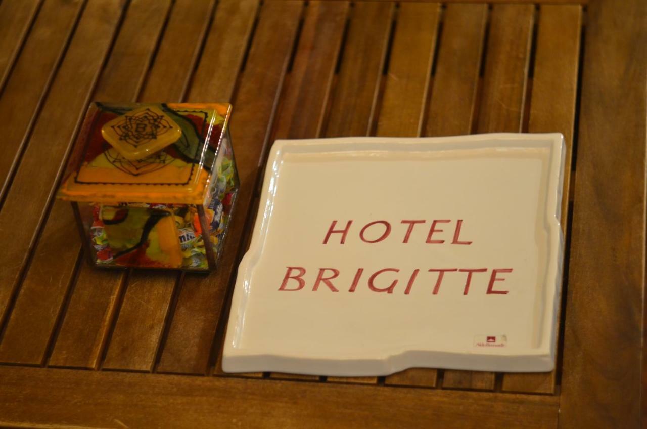 Hotel Brigitte Signagi Exterior foto